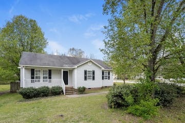 1499 Smokey Mountain Dr Zebulon, NC 27597